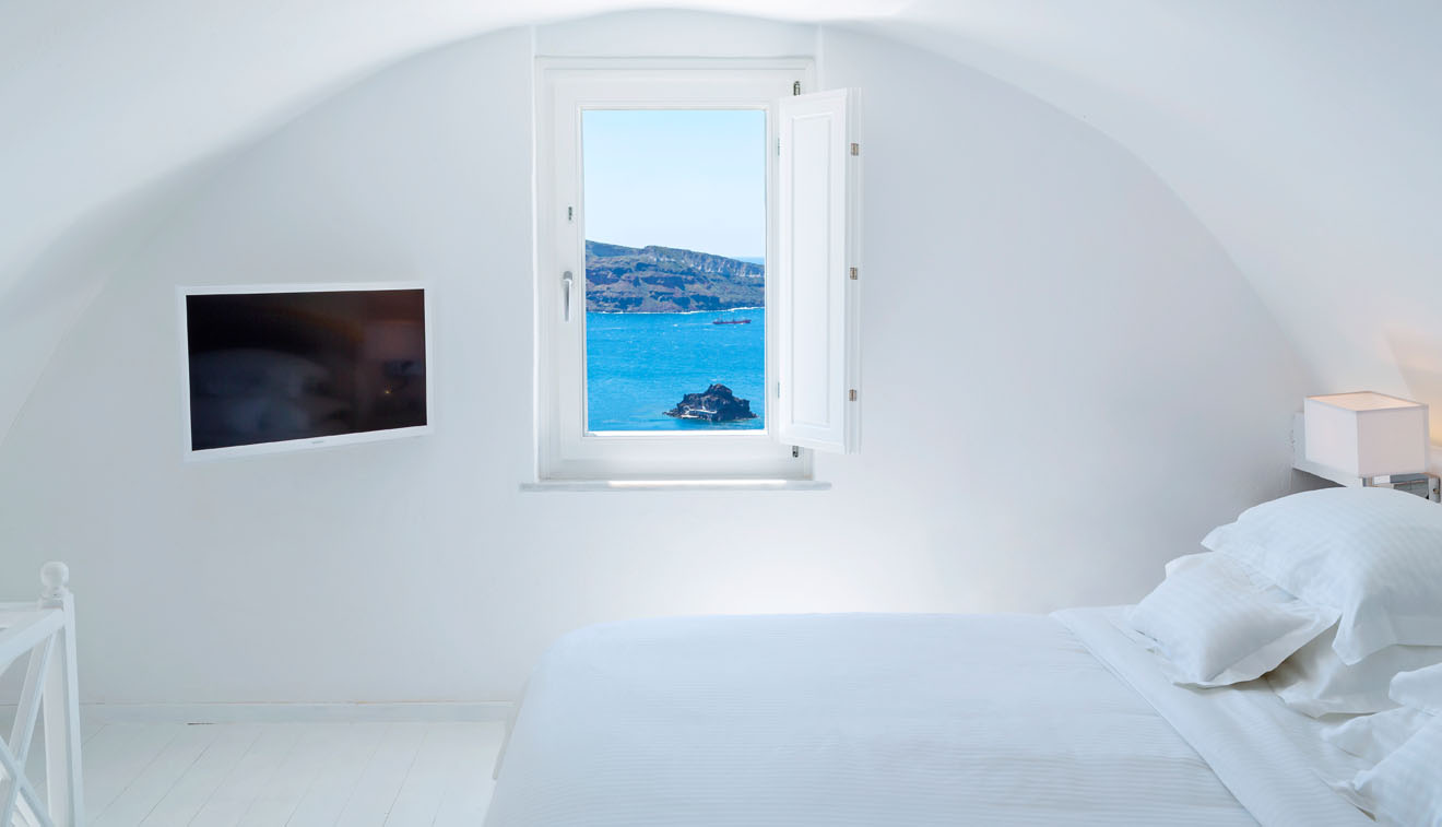 Canaves Suite Private Pool Bedroom